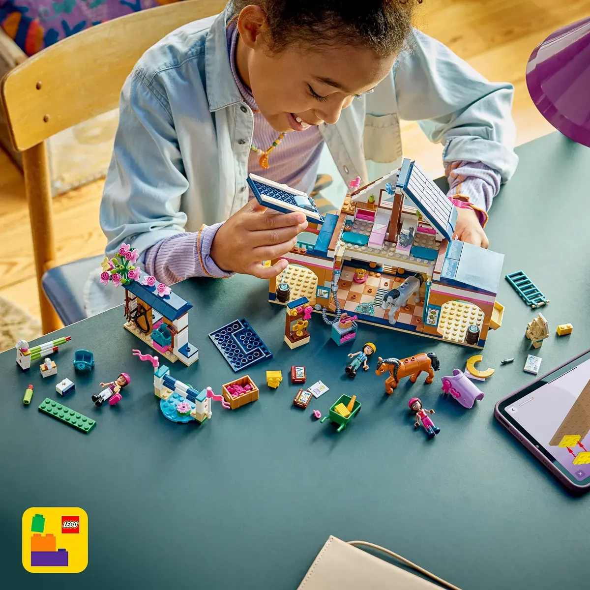 LEGO Friends Кінна стайня і академія верхової їзди 42688 — фото 3