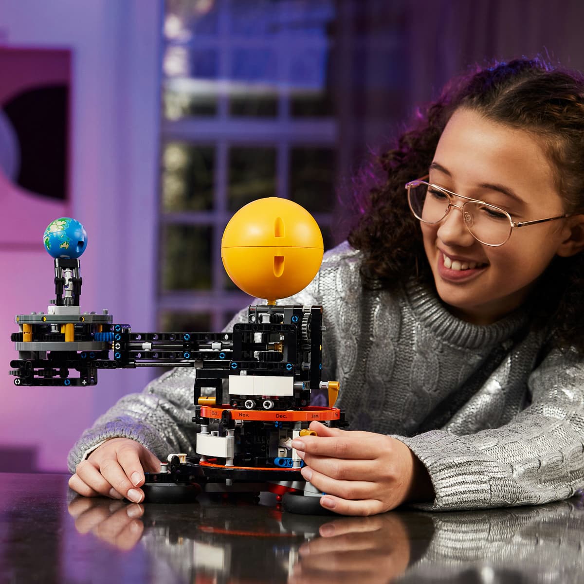 LEGO Technic Земля та Місяць на орбіті 42179 — фото 2