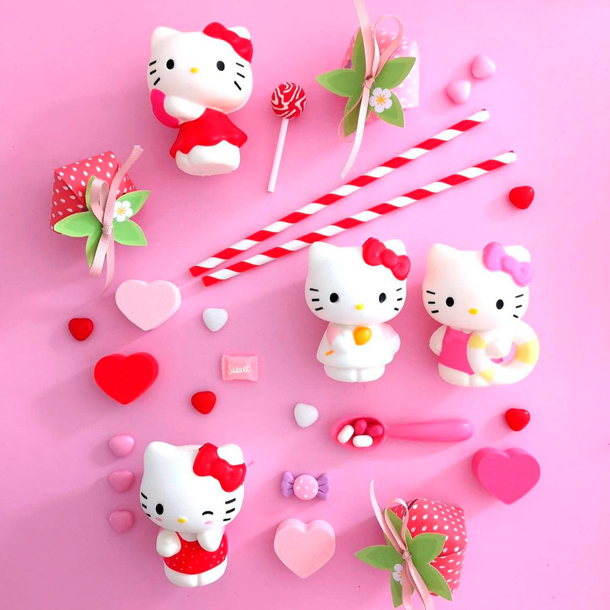 Колекційна фігурка-сюрприз Sbabam Hello Kitty Капучіно, 31/CN21 — фото 4