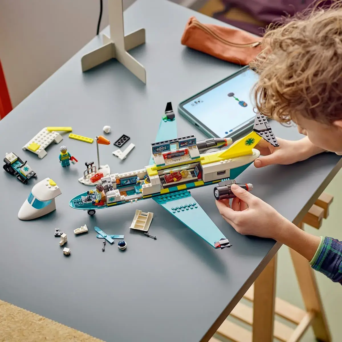 LEGO City Літак швидкої медичної допомоги 60465 — фото 3