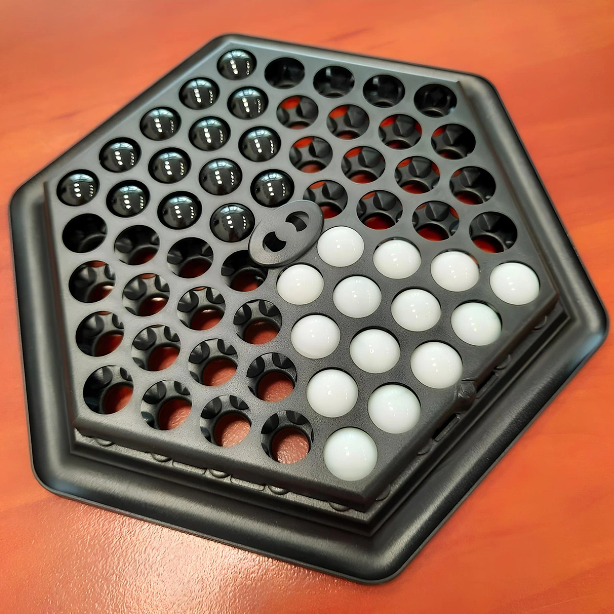 Настільна гра Asmodee Abalone Go дорожня версія (укр), ZYGABGOML2 — фото 3