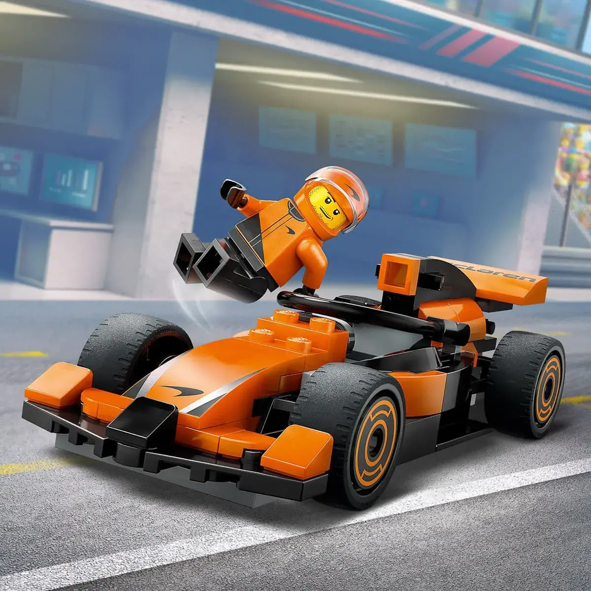 LEGO City Пілот F1 з автомобілем для перегонів команди McLaren 60442 — фото 7