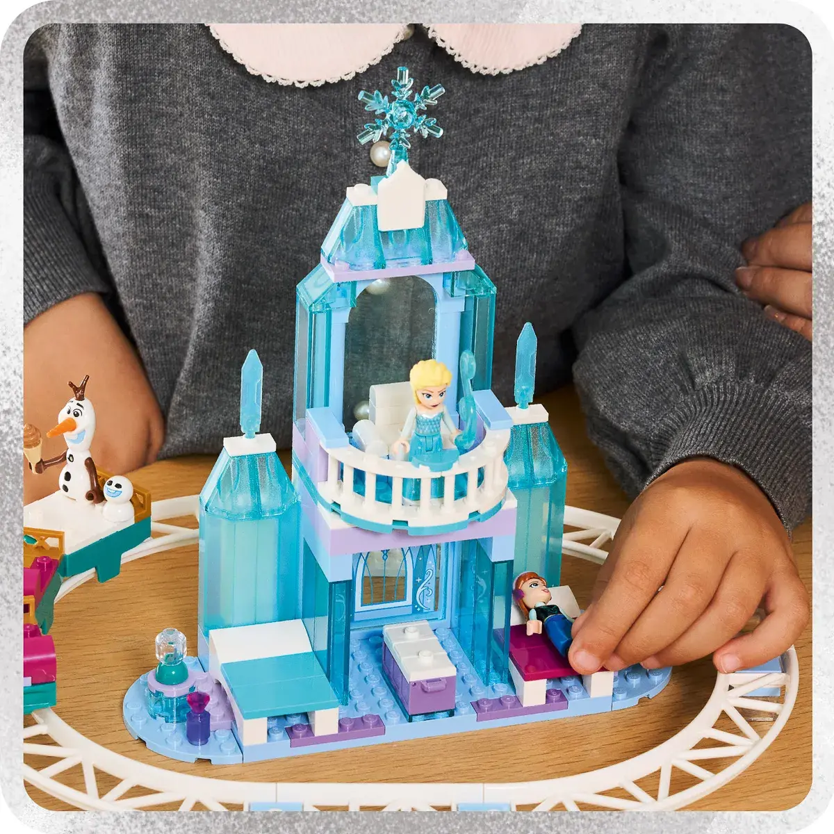 LEGO Disney Princess Крижаний палац Ельзи та веселе катання на санчатах 43281 — фото 6