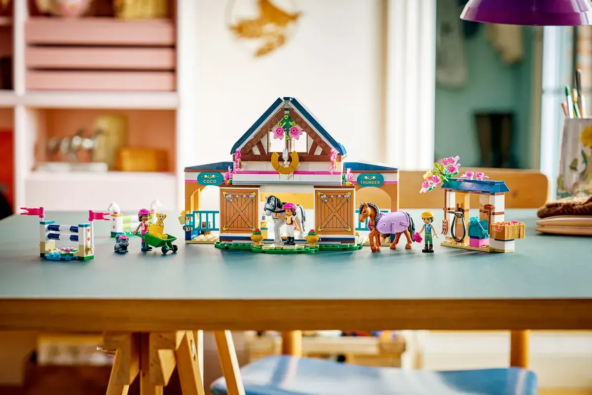 LEGO Friends Кінна стайня і академія верхової їзди 42688 — фото 6