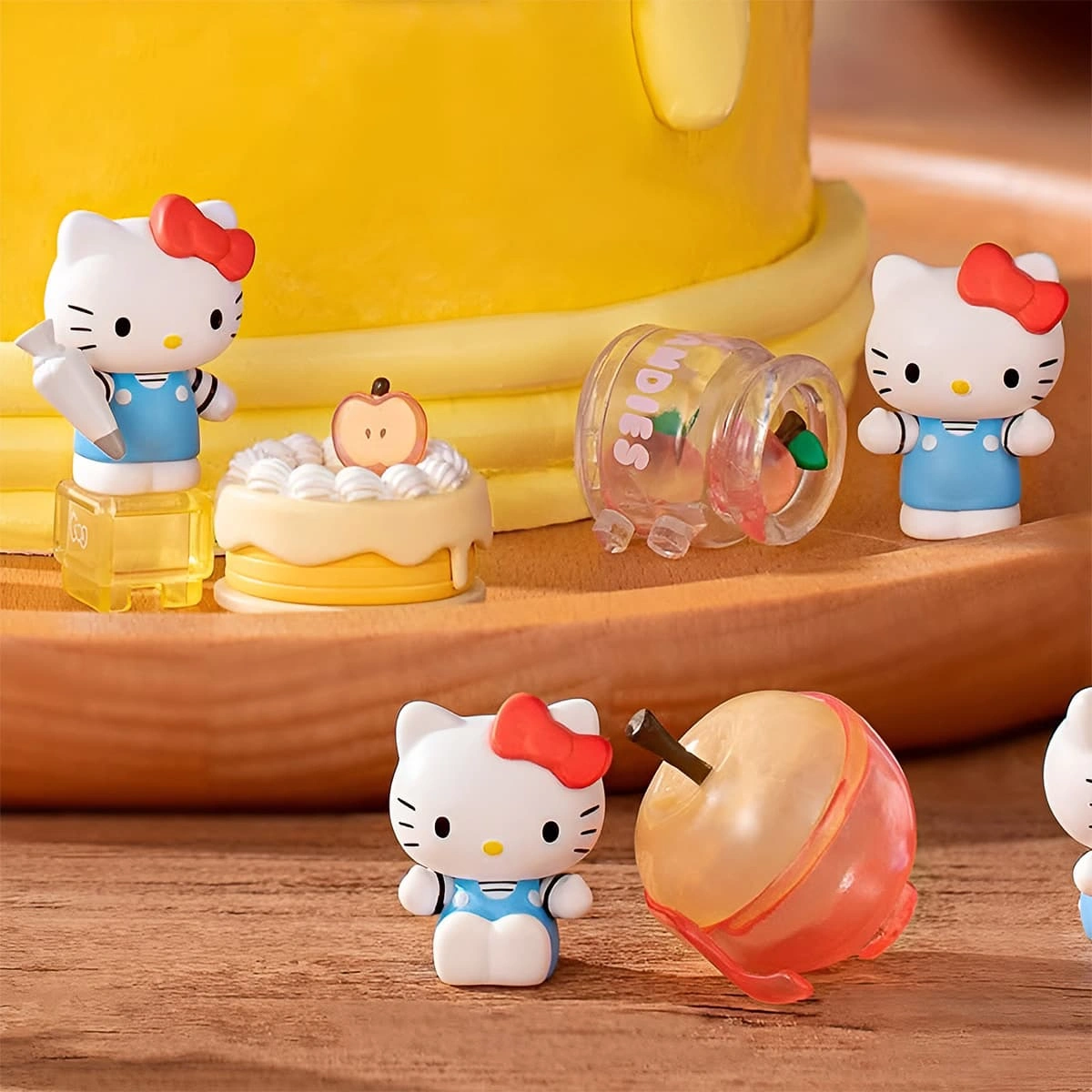 Фігурка-сюрприз Pop Top Hello Kitty Яблучний воркшоп — фото 5