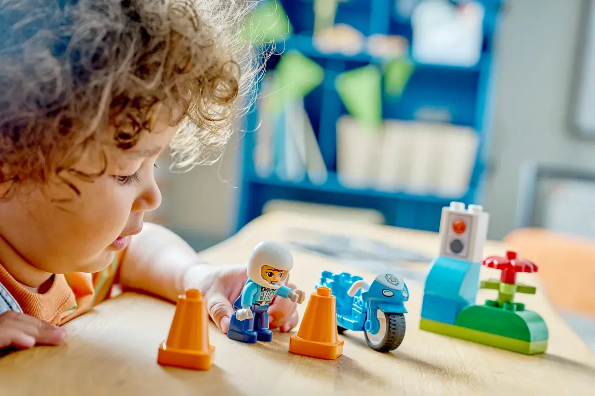 LEGO DUPLO Town Синій поліцейський мотоцикл 10471 — фото 3