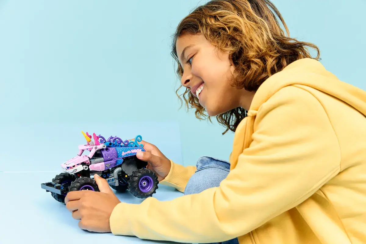 LEGO Technic Monster Jam Sparkle Smash із функцією «Pull-Back» 42220 — фото 7