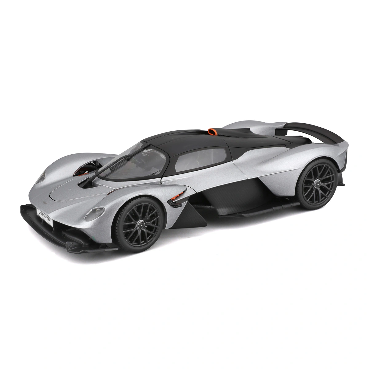Машинка Maisto Aston Martin Valkyrie