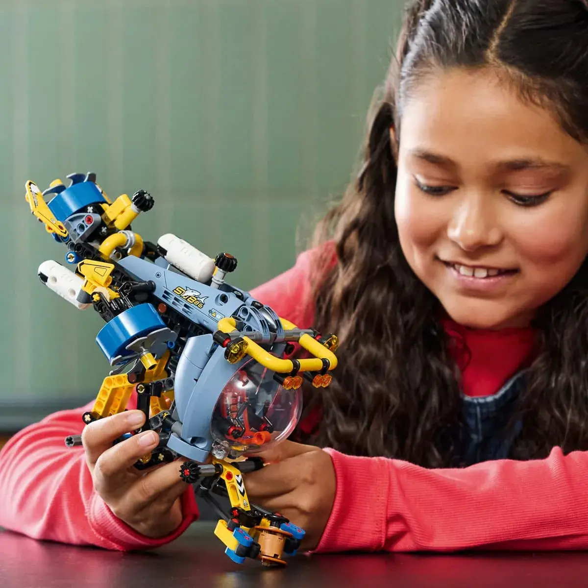 LEGO Technic Глибоководний дослідницький підводний човен 42201 — фото 3