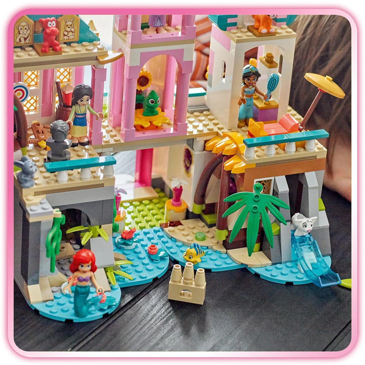 LEGO Disney Princess Замок принцеси та королівські улюбленці 43267 — фото 5