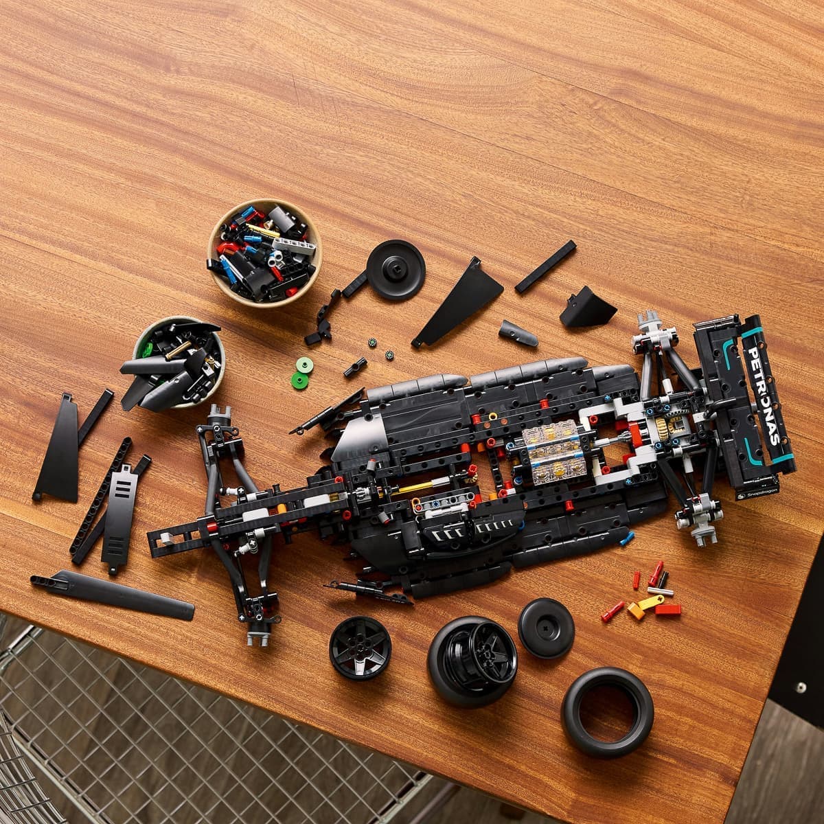 LEGO Technic Mercedes-AMG F1 W14 E Performance 42171 — фото 7