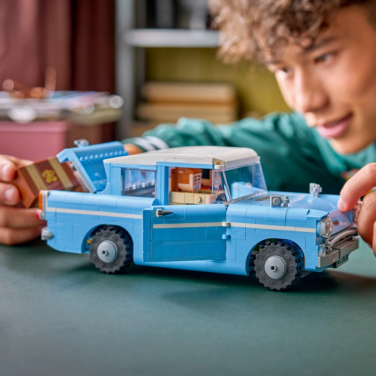 LEGO Harry Potter Зачарований летючий Форд «Англія» 76470 — фото 3
