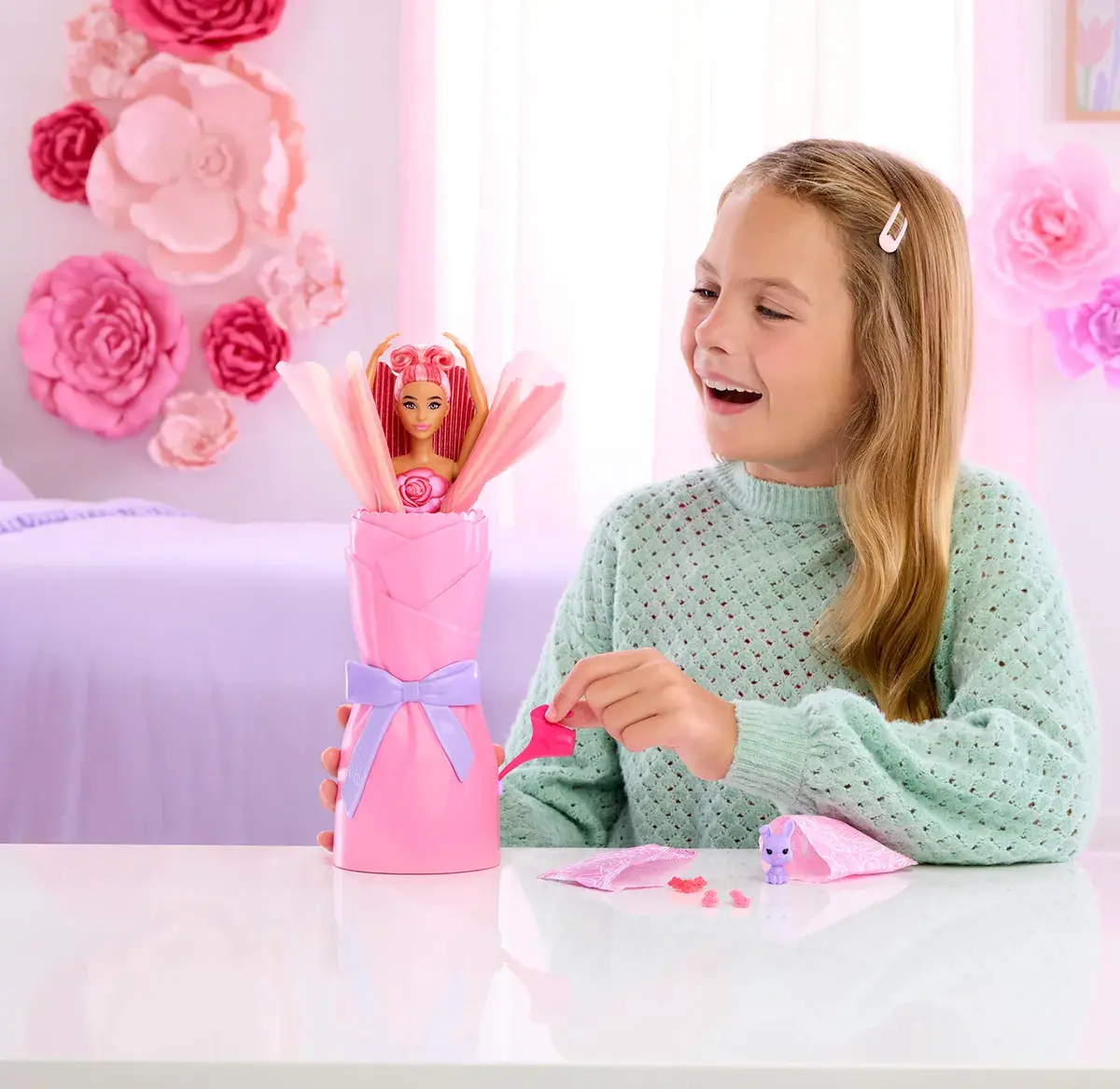 Набір-сюрприз з лялькою Barbie Color Reveal Petal Pop Червона троянда (JMF59) — фото 6