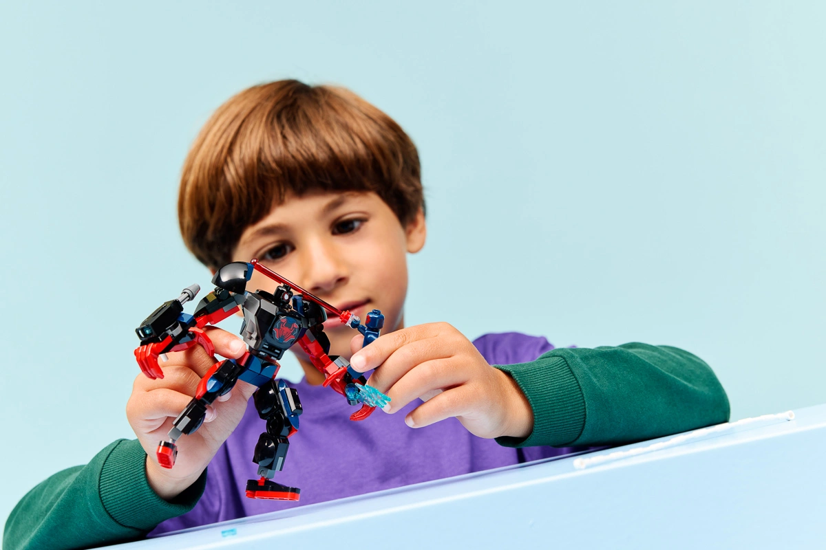 LEGO Super Heroes Marvel Робот Майлза Моралеза vs. Людина-павук 2099 76337 — фото 3