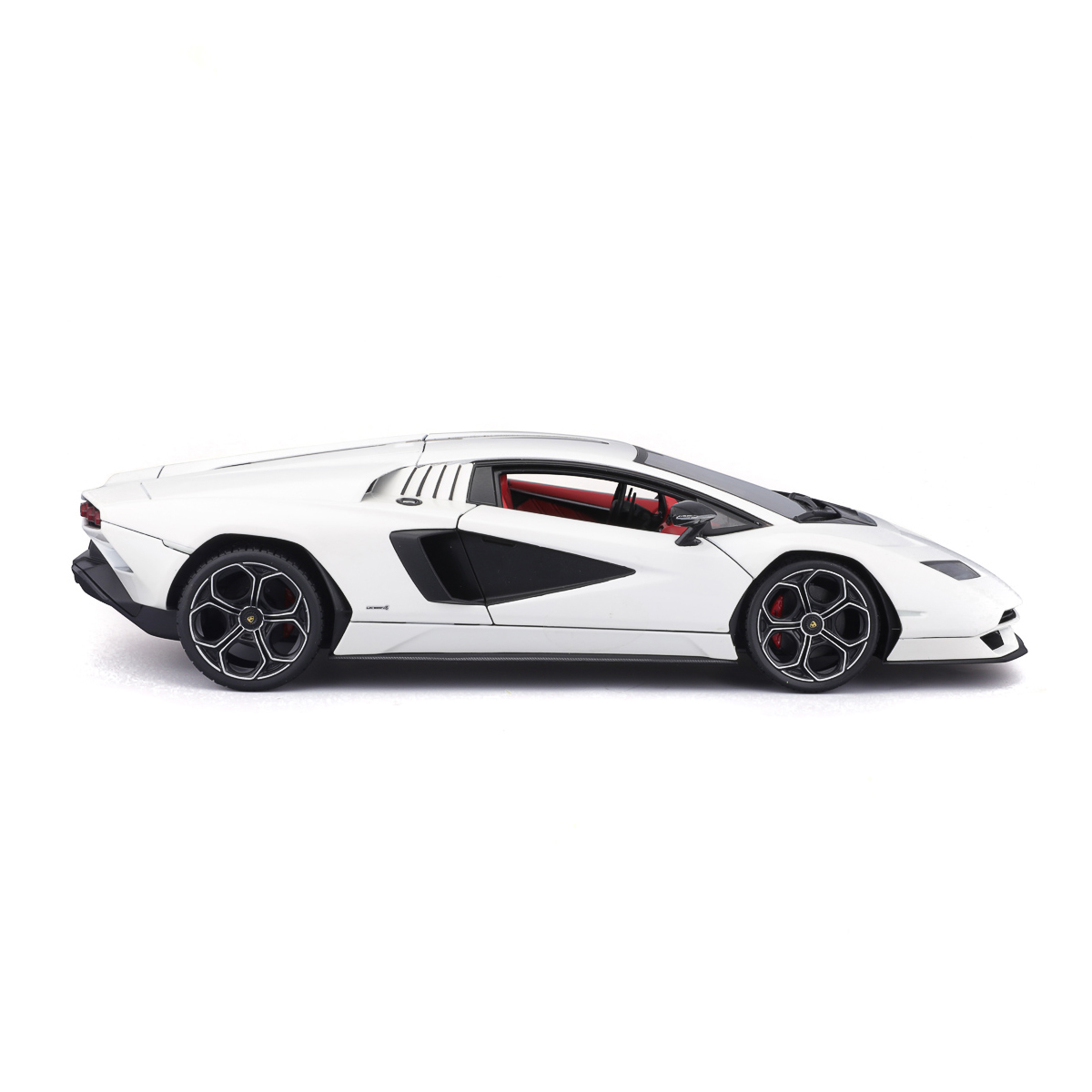 Автомодель Maisto Lamborghini Countach LPI 800-4, 1:18, 31459WHITE — фото 4