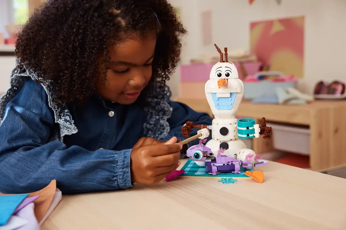 LEGO Disney Princess Веселощі на пікніку Олафа та Бруні 43287 — фото 5