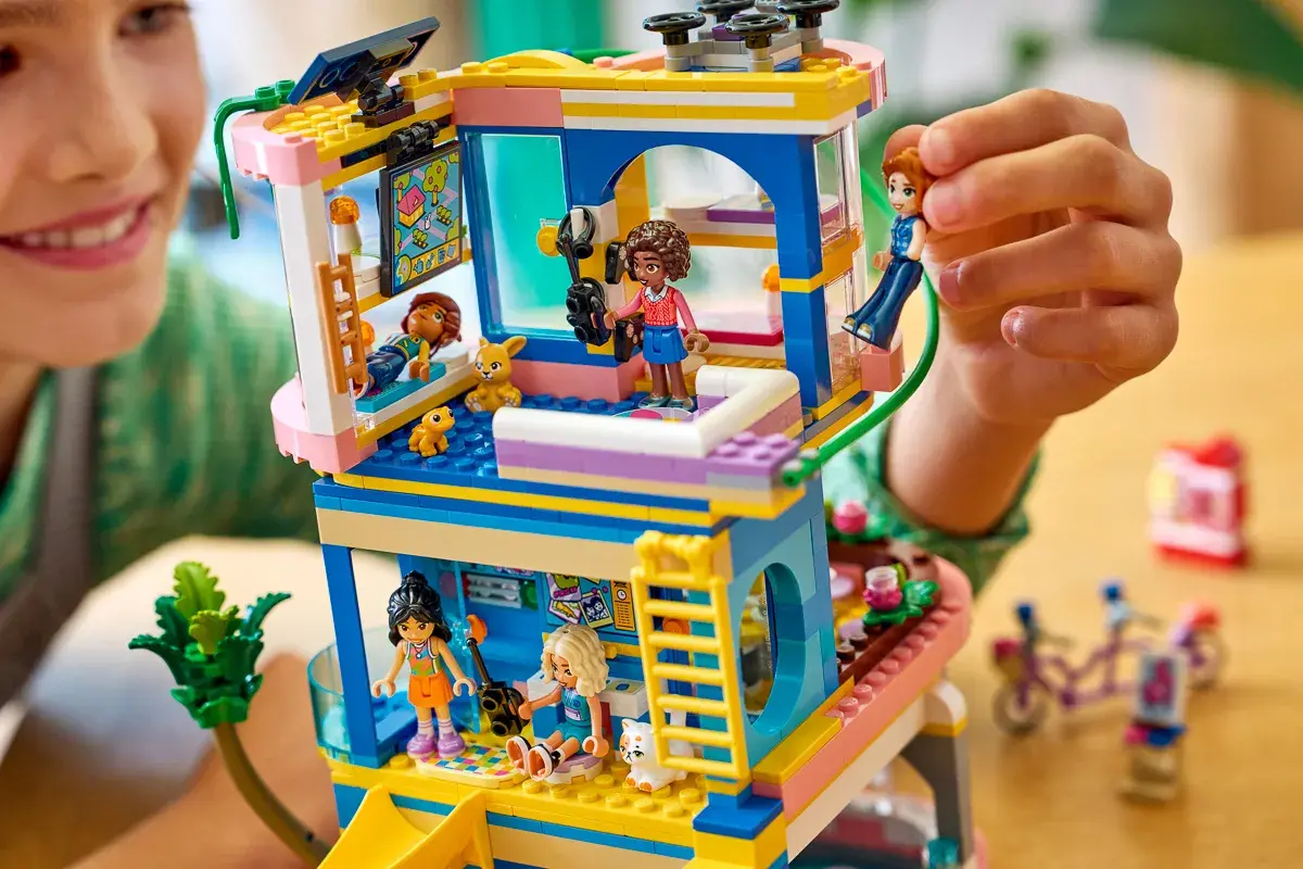 LEGO Friends Клубний будинок друзів HLC 42689 — фото 4