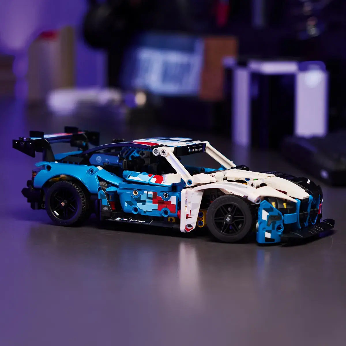 LEGO Technic Автомобіль для перегонів BMW M4 GT3 EVO 42226 — фото 6