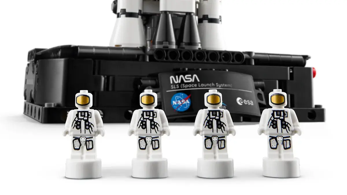 LEGO Technic Ракета із системою космічного запуску NASA Artemis 42221 — фото 12