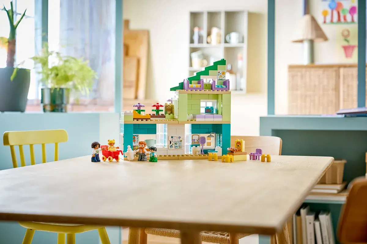LEGO DUPLO Town 3-в-1 Сучасний родинний будинок із фігурками 10470 — фото 9