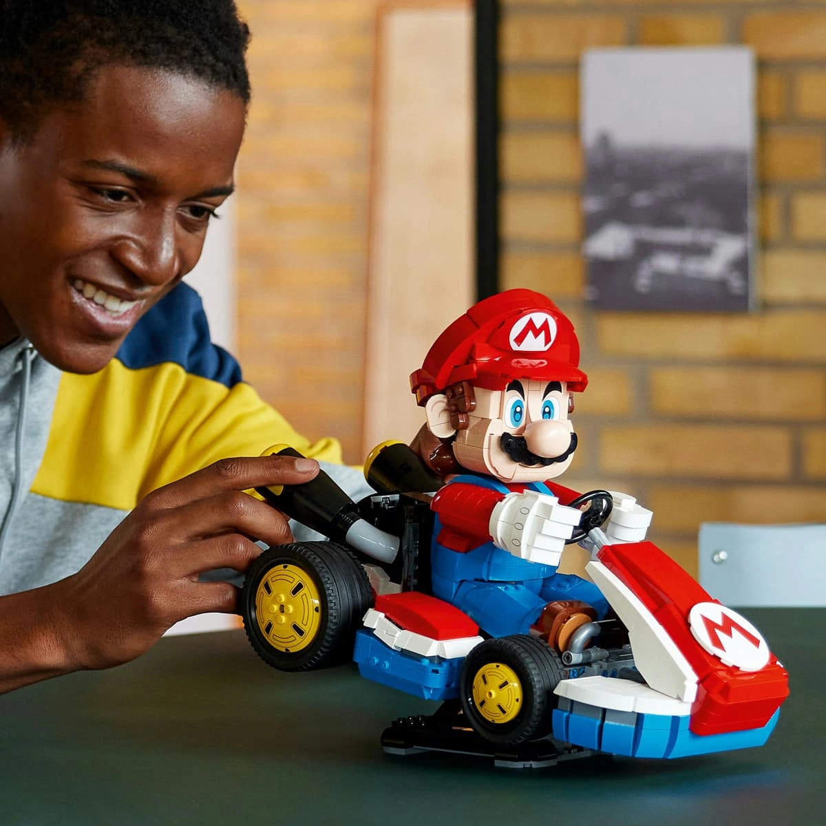 LEGO Super Mario Mario Kart: Mario і Standard Kart 72037 — фото 2