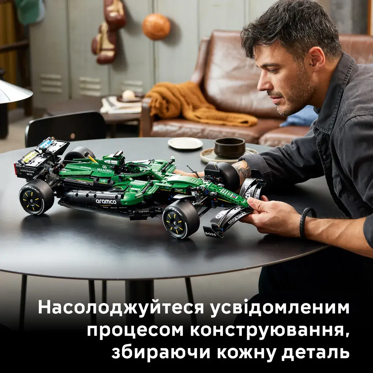 LEGO Technic Автомобіль «Формули-1» Aston Martin Aramco AMR25 42240 — фото 3