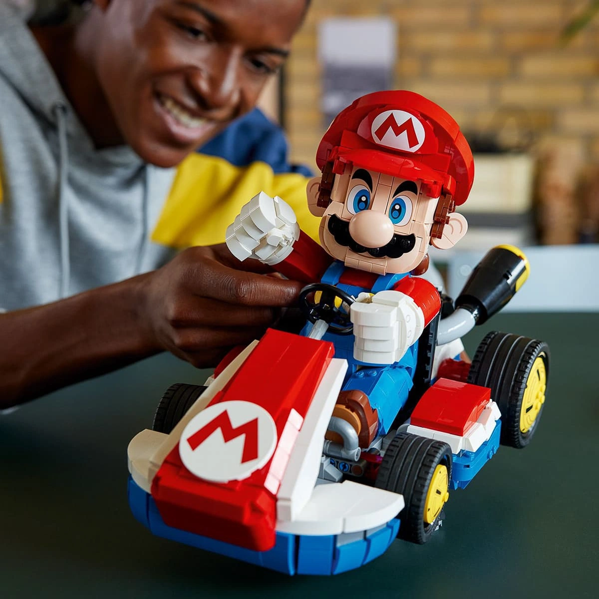 LEGO Super Mario Mario Kart: Mario і Standard Kart 72037 — фото 4