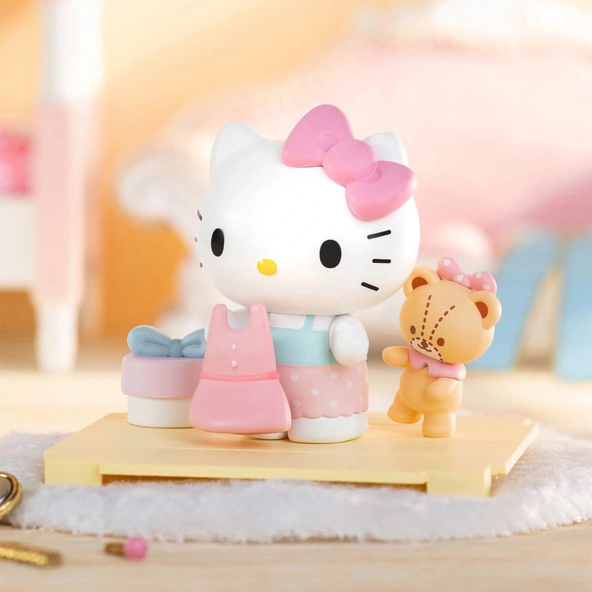 Фігурка-сюрприз Pop Top Hello Kitty Мила подружка — фото 4