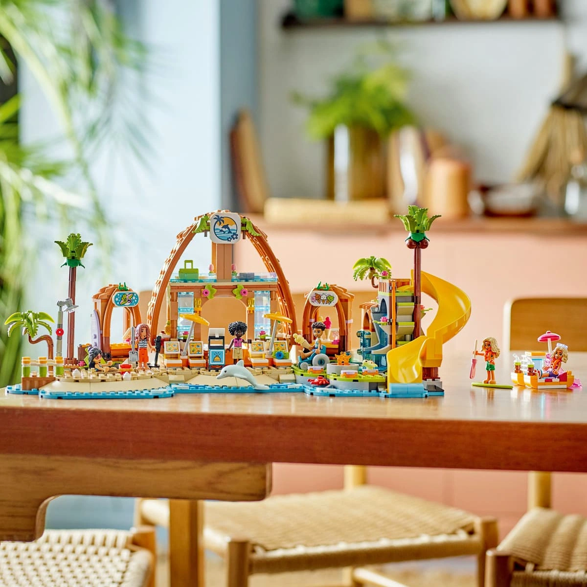 LEGO Friends Пляжний курорт для сімейного відпочинку 42673 — фото 4