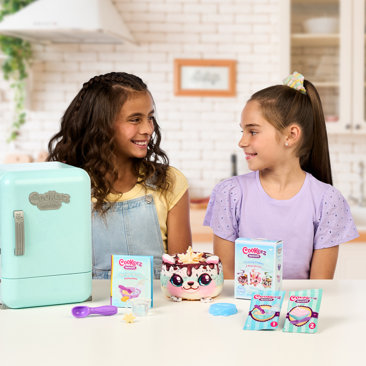 Інтерактивна іграшка-сюрприз Moose Cookeez Makery Freezy Cakez, 23511 — фото 6