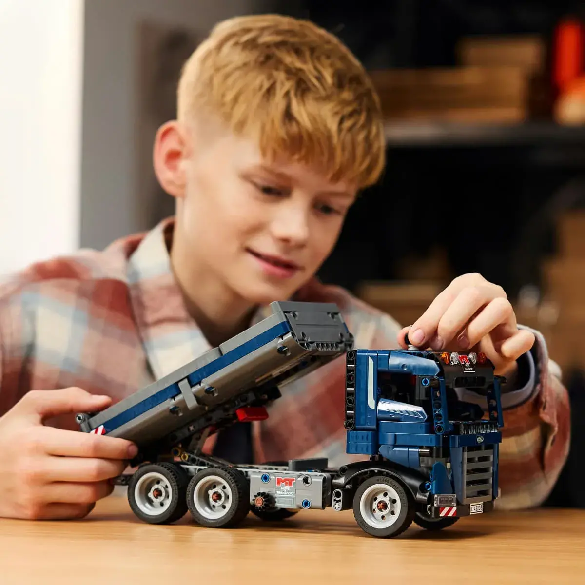 LEGO Technic Самоскид 42203 — фото 3