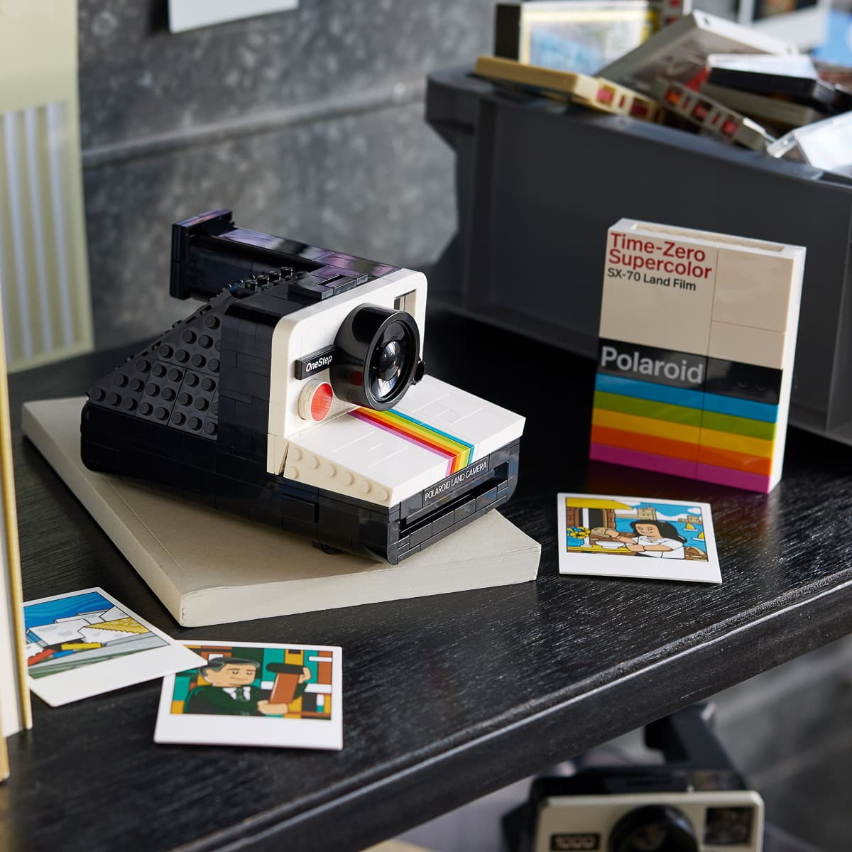 LEGO Ideas Фотоапарат Polaroid OneStep SX-70 21345 — фото 5