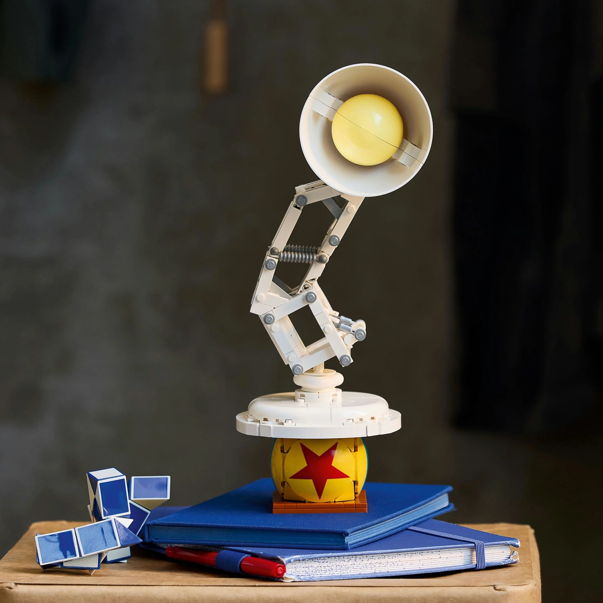 LEGO Ideas Disney Pixar Luxo Jr. 21357 — фото 15