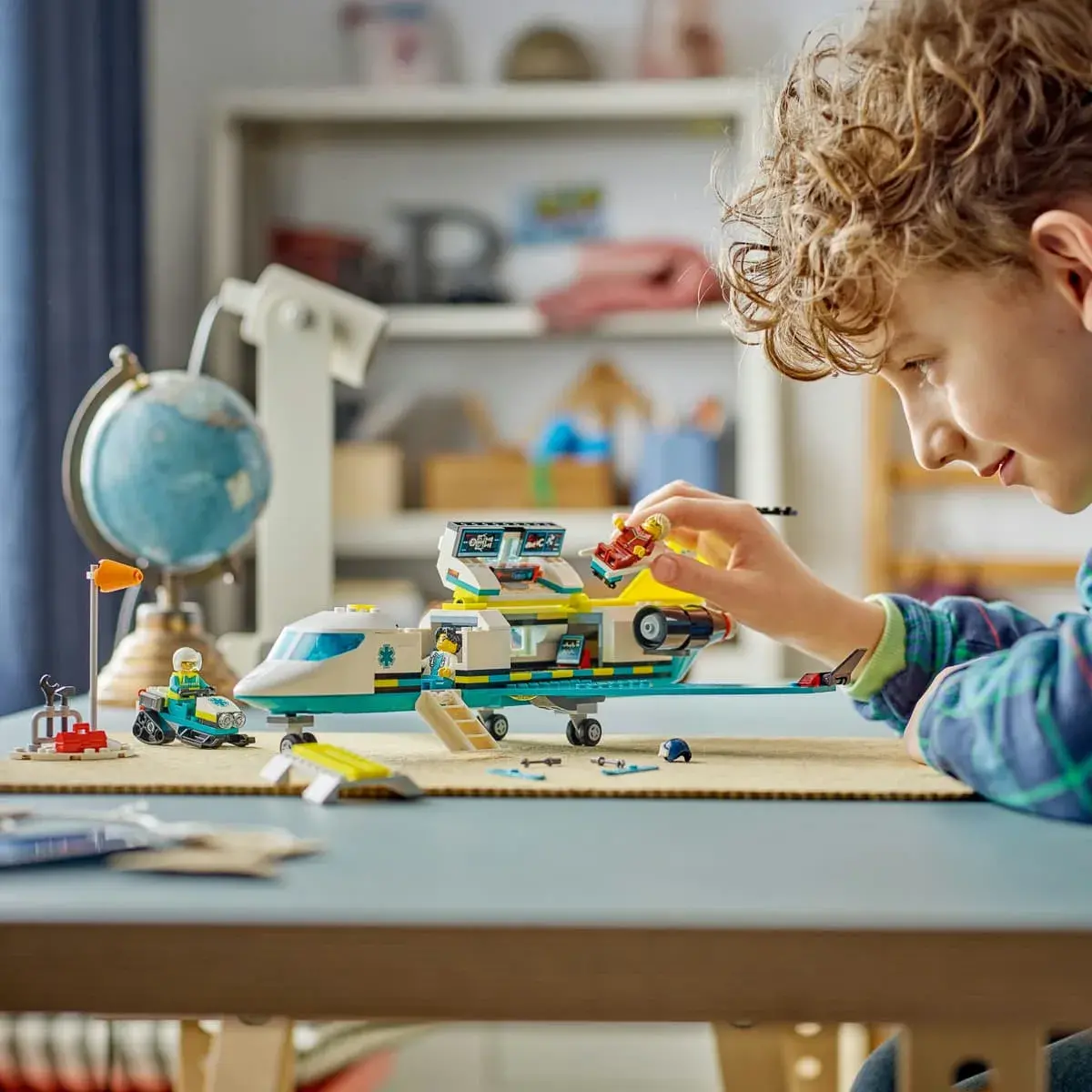 LEGO City Літак швидкої медичної допомоги 60465 — фото 2